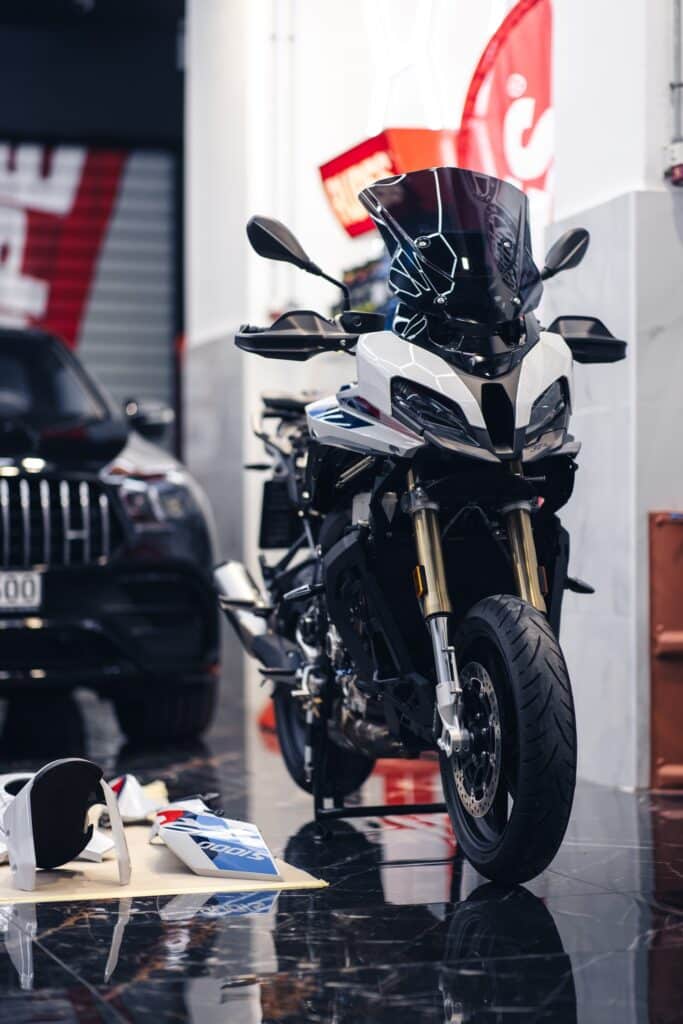 _BK_7605 Motorcycle Detailing σε BMW XR